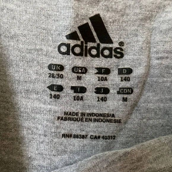 3 for $8 Adidas Girls T-shirt - Picture 3 of 4